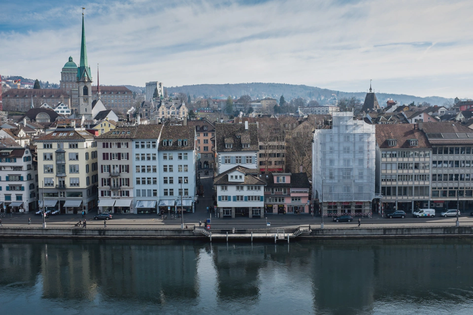 zurich-old-city-centre-and-limmat.webp