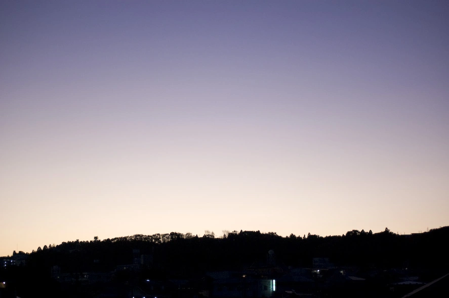 sendai-kawauchi-clear-skyline-after-sunset.webp