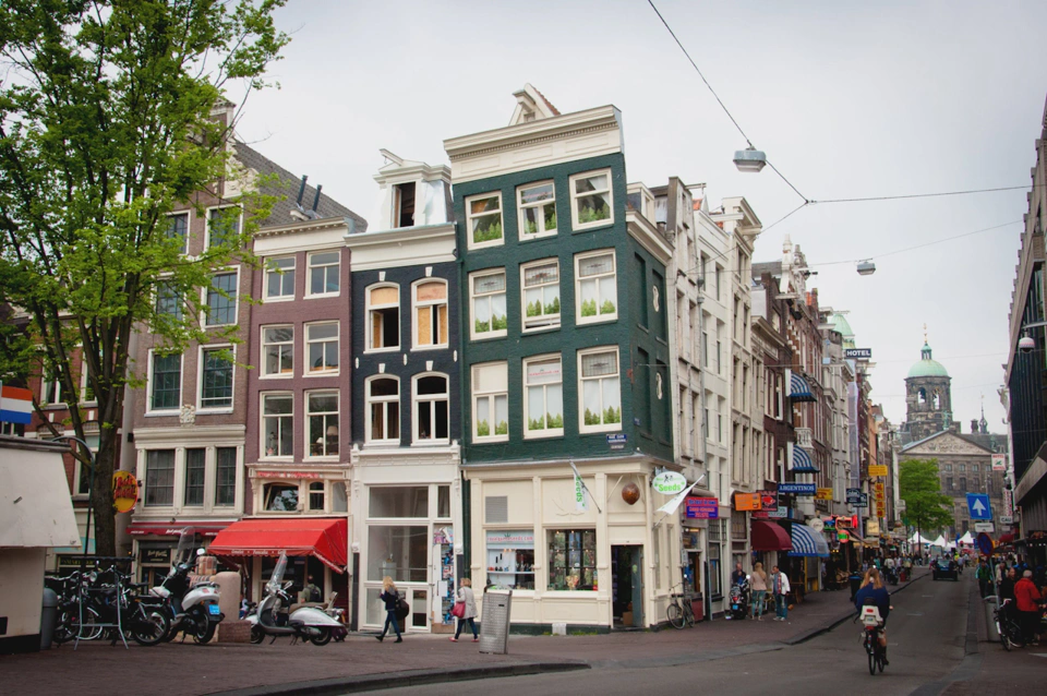 tilted-buildings-amsterdam.webp